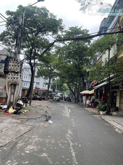 Chính chủ bán nhà 5 tầng đẹp như khách sạn tại Bế Văn Đàn. DT: 35m. Gía 8,6 tỷ có TL - 1