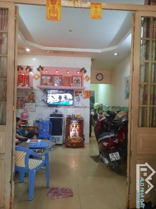 145*  64m2 , xe hơi tới cửa , sổ vuông vức, lê văn Quới , giá còn 5.3 tỷ - 1