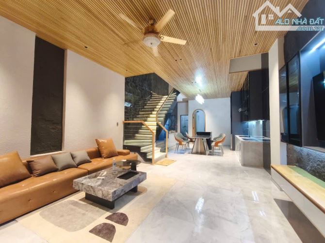 HOÀ XUÂN KHÔNG GIAN SỐNG ĐẲNG CẤP, AN CƯ LÝ TƯỞNG , SIÊU PHẨM 3 TẦNG FULL NỘI THẤT - 1