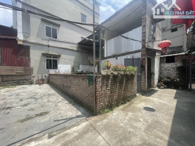ĐẤT PHÚC LỢI - 30M RA MẶT PHỐ - NỞ HẬU ĐẸP - Ô TÔ ĐỖ CỔNG! - 1