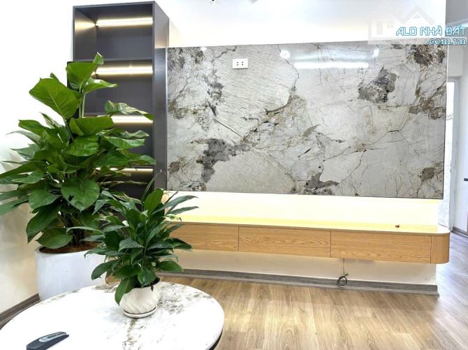 Bán nhà Mặt phố Nguyễn Công Hoan, DT 72m2, 5 tầng, mt5.5m, giá 36.5 tỷ - 1