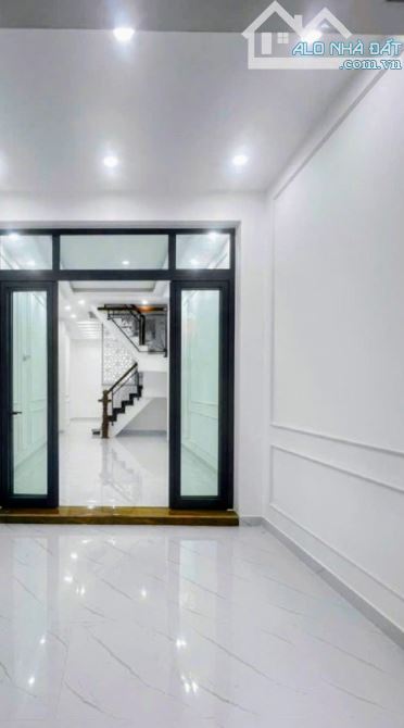 NHÀ MỚI Ở NGAY! trên đường ĐẶNG CHẤT Quận 8 Ngang 3,6mx14,5m Nở hậu 4Tầng Nhỉnh 6 Tỷ TL - 1