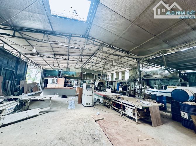 Cho thuê 800m2 ngay gần cầu nhật tân giá rẻ - 1