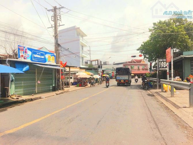 Hàng thơm, nhà cấp 4 mới xây 160m2 đất thổ 8x 20m, chỉ 1.55 tỷ - 1