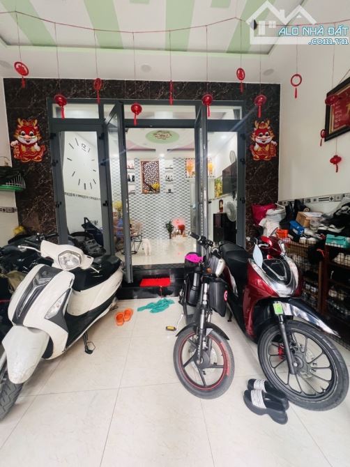 MTKD ngay chợ Tân Mỹ DT74m2 nhà 2 tầng BTCT giá 12tỷ9 TL mạnh. - 1