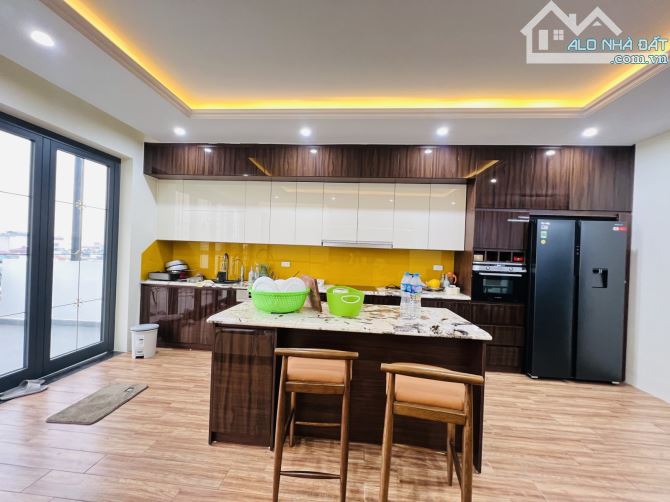 Bán nhà mặt phố 8 tầng thang máy, nhà đẹp nội thất cao cấp, kinh doanh tấp lập. - 1