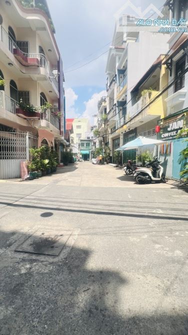 QUẬN 1 NGAY CỤC XUẤT NHẬP CẢNH, HẺM NHỰA 8M, 43M2 6 TẦNG NHỈNH 12 TỶ - 1