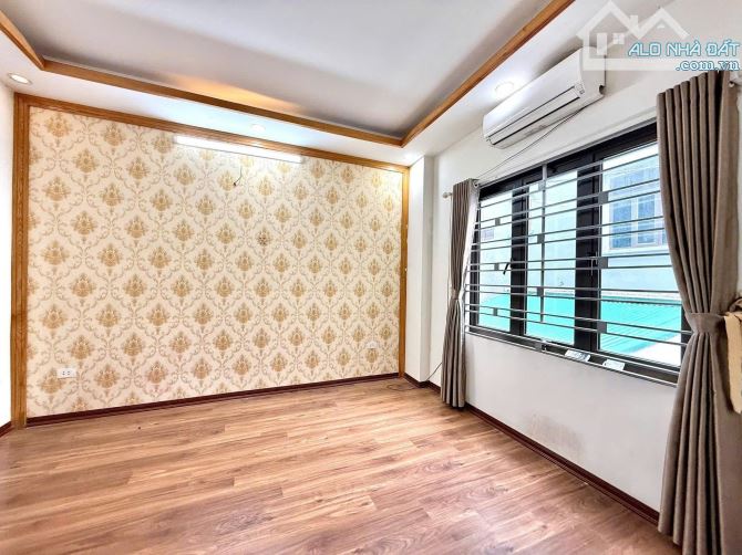 CẦN BÁN NHÀ NGÕ 44 TRẦN THÁI TÔNG - DT 30M2 - 5 TẦNG - MT 6.8M - GIÁ 7.5 TỶ - 1