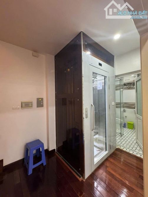 Bán nhà trung tâm Quận Đống Đa, Full Nội thất, Mặt tiền rộng, DT 40m2*6 Tầng* Giá 11,3 Tỷ - 1