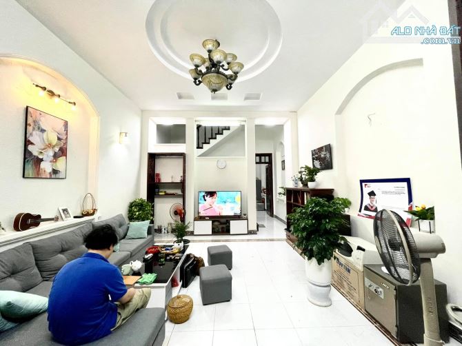 Phân lô Nguyễn Lân, Trường Chinh, Thanh xuân. View hồ Nhỉnh 7 tỷ. 4pn - 1