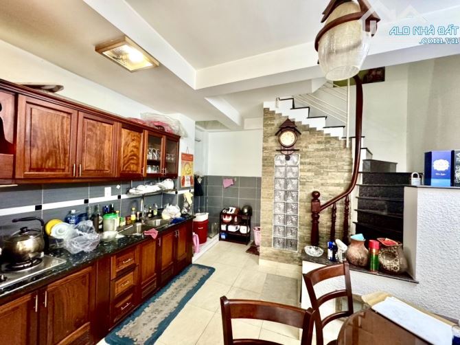 Bán nhà Trần Quang Diệu, Quận 3, 5 Tầng,47m2, hẻm thông, gần MT, khu dân trí, 9.45 Tỷ - 1