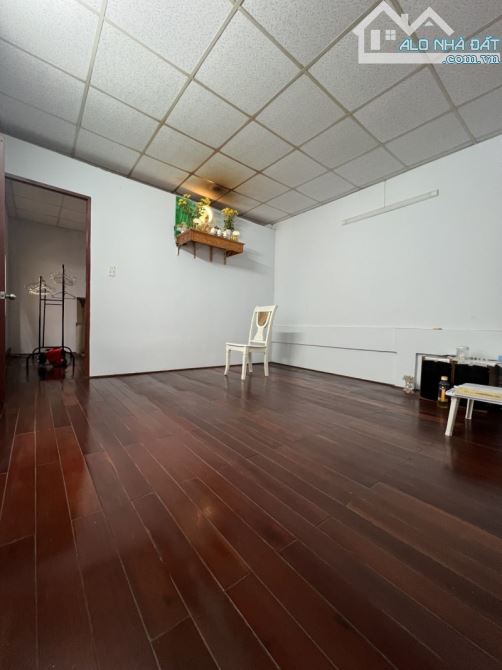 ♥ Kề Mặt Tiền Lê Duẩn, Lô Góc, 57m2, lửng đúc, sàn, cầu thang gỗ Lim, 3.x tỷ - 1