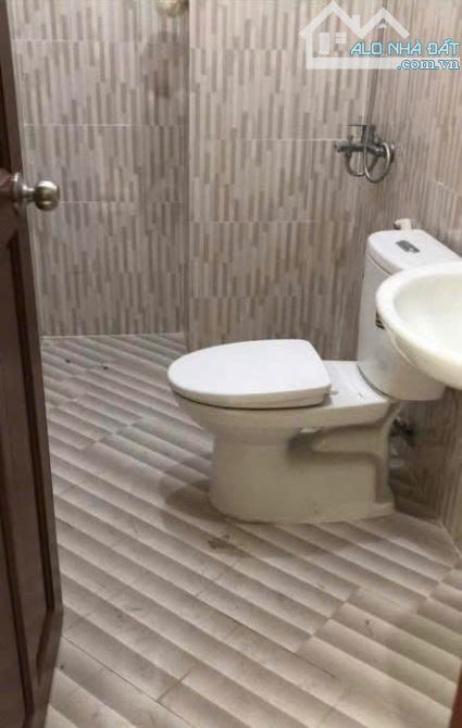 Bán nhà hẻm xe hơi Bùi Minh Trực Phường Bình Đông. Nhà 2 mặt hẻm, nở hậu - 1