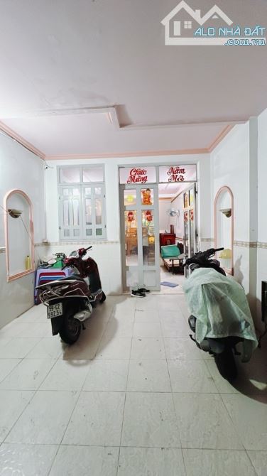 Nhà DT Lớn 90m2 ngay Lottemart Q7 2 tầng BTCT giá hơn 9tỷ TL - 1