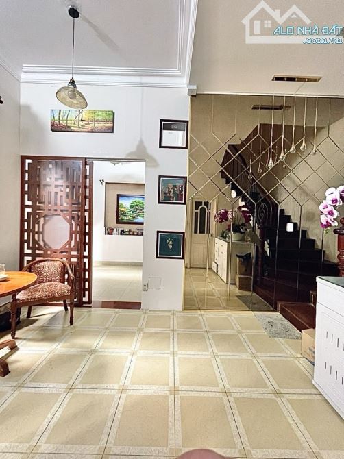 Nhà kiểu biệt thự mini Đặng Dung Quận 1 ( khu nhà giàu) dân trí cao 60m nhỉnh 18 tỷ - 1