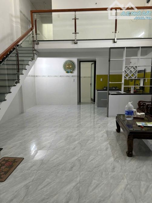 📌📌📌LÀM VIỆC TRỰC TIẾP GIÁ TỐT !!!Bán nhà gác lửng đúc 2 mặt kiệt oto Nam Cao Nd - 1