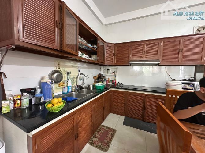 CHỦ CẦN TIỀN BÁN NHANH TRONG THÁNG – NHÀ 4 TẦNG MỚI ĐẸP – 2 BƯỚC RA CHỢ - SẴN DÒNG TIỀN 6T - 1