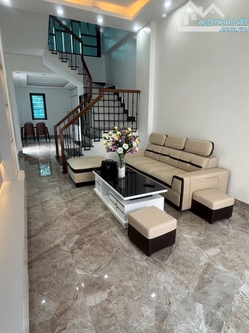 Bán nhà góc 3 tầng ngõ phố Hồ Xuân Hương, phường Ngọc Châu, TPHD - 1