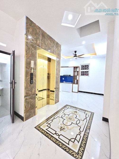 Bán nhà Bùi Xương Trạch - Lô góc 3 mặt thoáng - 54m2 - 13,5 tỷ. Nhà đẹp thang máy, ô tô - 1