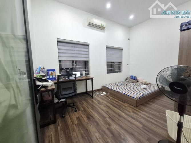 Trần Quốc Hoàn Cầu Giấy, ô tô tránh, văn phòng, 2 thoáng, 21.8 tỷ - 1