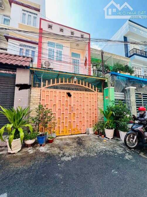 BÊN CẠNH PMH - CHÍNH CHỦ 1 ĐỜI - NGUYỄN THỊ THẬP NHỈNH 8T - 1