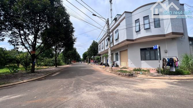 bán đất mặt tiền nguyễn cơ thạch - 2.350 tỷ - 1