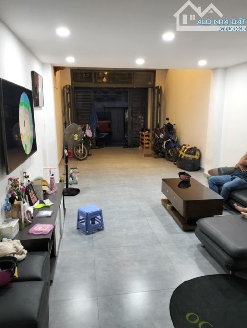 Bán nhà có thang máy HXH  Trịnh Đình Trọng, Tân Phú , DT 4.1x21.5m, 5 tầng, nhỉnh 12 tỷ - 1