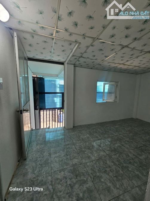 Bán nhà 2 Tầng Tân Đông Hiệp,SHR đường 2 xe hơi,giá rẻ,gần chợ Tân Bình - 1
