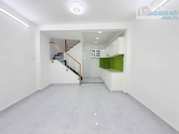 LÊ QUANG ĐỊNH P11, BÌNH THẠNH - NHÀ MỚI ĐẸP - 5 TẦNG - SÁT MẶT TIỀN - GIÁ 5,55 TỶ TLCC - 1