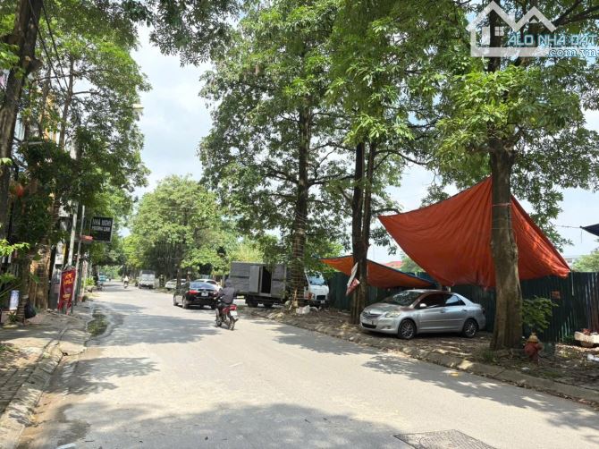 ❤NGÕ THÔNG Ô TÔ 7 CHỖ VÀO TẬN ĐẤT-KINH DOANH SẴN DÒNG TIỀN-BA BƯỚC CHÂN RA MẶT PHỐ - 1