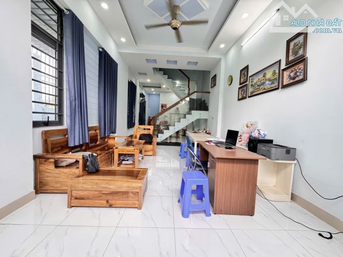 Nhà 3 tầng phân lô VIP Linh Đông – 81m² - 1