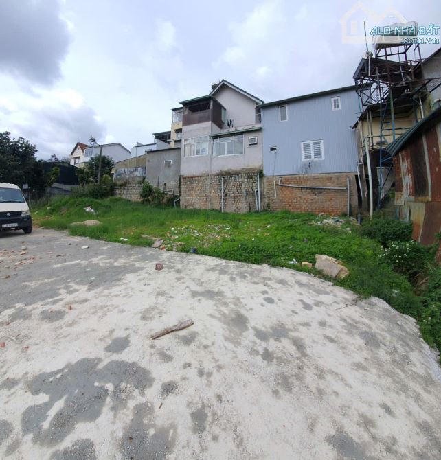Bán đất view đẹp khu dân cư trung tâm Đà Lạt, gần chợ ngã tư Xô Viết Nghệ Tĩnh - 1