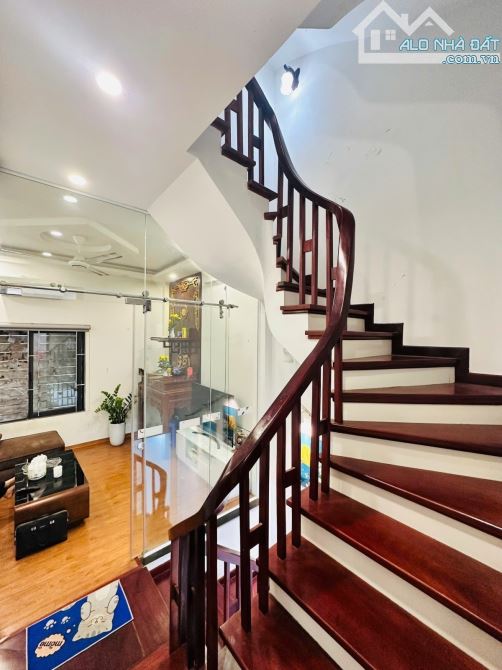 Bán Nhà Kim Giang Thanh Liệt Thanh Trì 40m2 5 Tầng Ngõ Nông Gần Phố Giá Tốt. - 1
