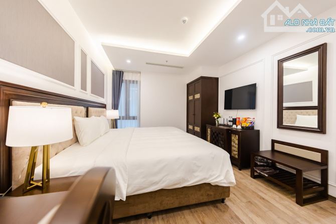Chủ Vay Bank 80 Tỷ- Khách sạn Nguyễn Hữu Thọ 423m2,11 tầng, MT 15m- 218 tỷ- CT 1.6 tỷ/th - 12