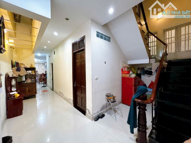 Bán nhà hơn 300m2 Mặt Tiền Nguyễn Ái Quốc gần BiGC khu B5 P. Tân Hiệp Biên Hòa 19tỷ7 - 12