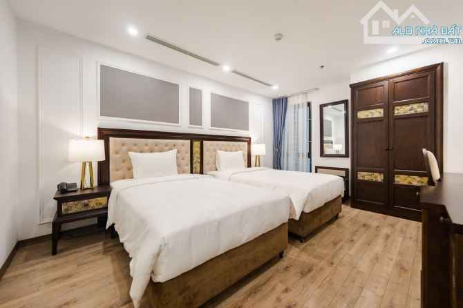 Chủ Vay Bank 80 Tỷ- Khách sạn Nguyễn Hữu Thọ 423m2,11 tầng, MT 15m- 218 tỷ- CT 1.6 tỷ/th - 13