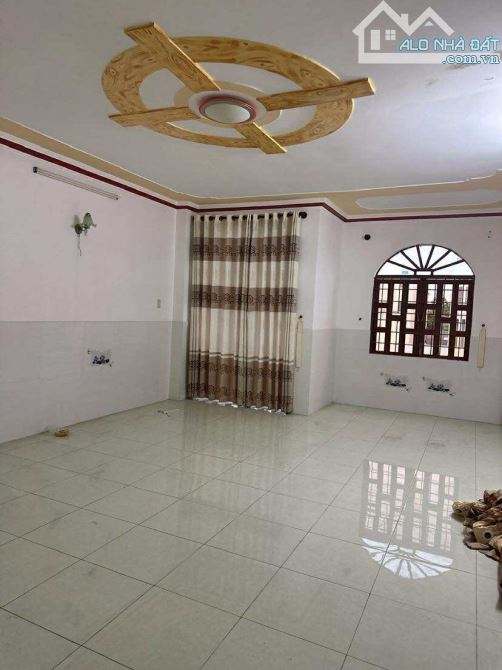 Cho thuê nhà 3 tầng khu Cồn Khương tiện văn phòng 12 triệu - 13