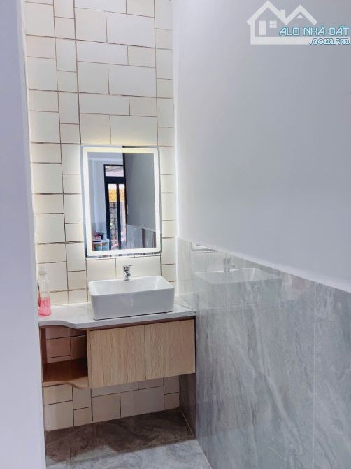 BÁN NHÀ ĐẸP MỚI XÂY KHU VIP ĐƯỜNG SỐ 4 TẤM Q4 XE HƠI ĐỖ CỬA 5PN GIÁ 11T5 TL SÁT MT - 13