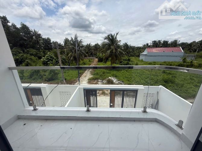 NHÀ TRỆT LẦU ĐƯỜNG XE 7 CHỖ HẺM SAU BẾN XE BẾN TRE - 13