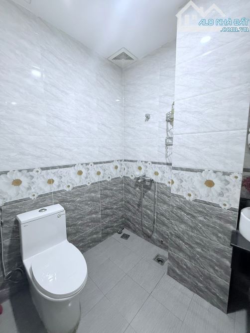 Bán nhà kiệt 408 Hoàng Diệu 3 mê 3 tầng , 2 mặt kiệt trước sau thông thoáng cách kiệt ô tô - 14