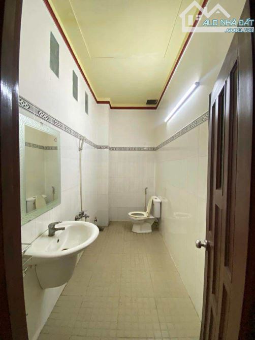 Cho thuê nhà 3 tầng khu Cồn Khương tiện văn phòng 12 triệu - 15