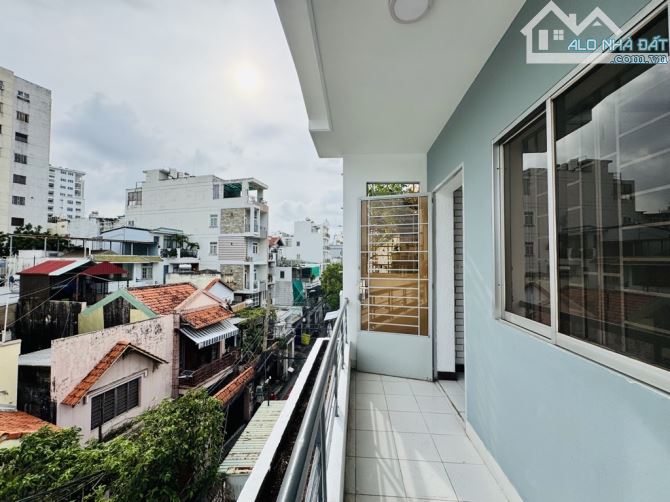 MẶT TIỀN KINH DOANH NGAY TRUNG TÂM PHÚ NHUẬN - 61M2 4 TẦNG 5PN NGANG 4M6 XE HƠI NGỦ NHÀ - - 15