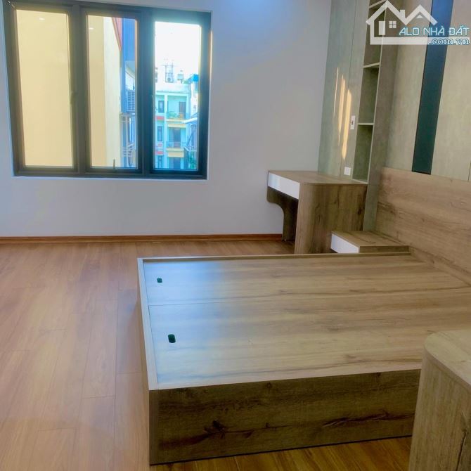 Bán Nhà Khương Đình – 32m² – 6 Tầng Thang Máy – Lô Góc – 9.5 Tỷ - 15