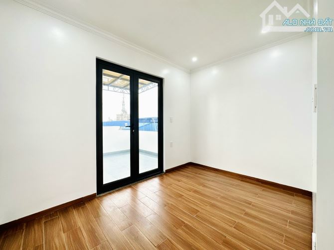 bán căn độc lập sân cổng riêng gần hồ sen - 17