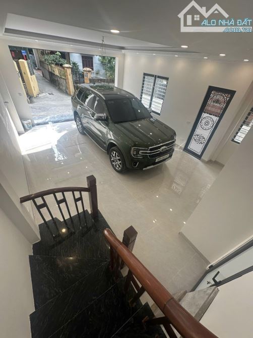 HOA HẬU CHÂN DÀI PHÚC LỢI-60M-5T-4 NGỦ -GARA O TO - 2