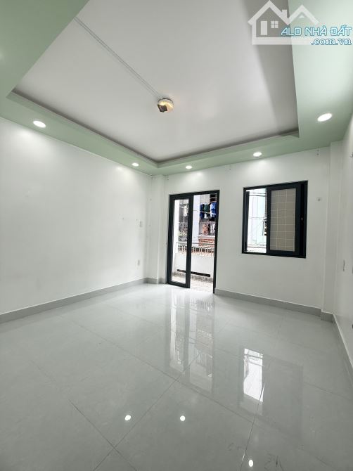 MINH PHỤNG QUẬN 11, HẺM NHỰA 8M, 1 TRỤC THẲNG DT GẦN 40M2, 3 TẦNG - 3