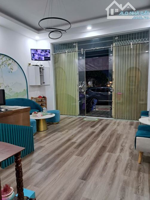 BÁN NHÀ MẶT TIỀN NGUYỄN AN NINH- DĨ AN 157M2 - 2TẦNG - MẶT TIỀN KINH DOANH CHỈ 17,9 TỶ - 4