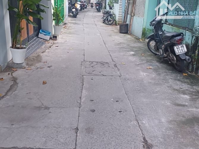 Chủ lớn tuổi mong muốn bán nhanh nhà kiệt ô tô vi vu Tiểu La với 5,5 tỏi cho 80m - 2