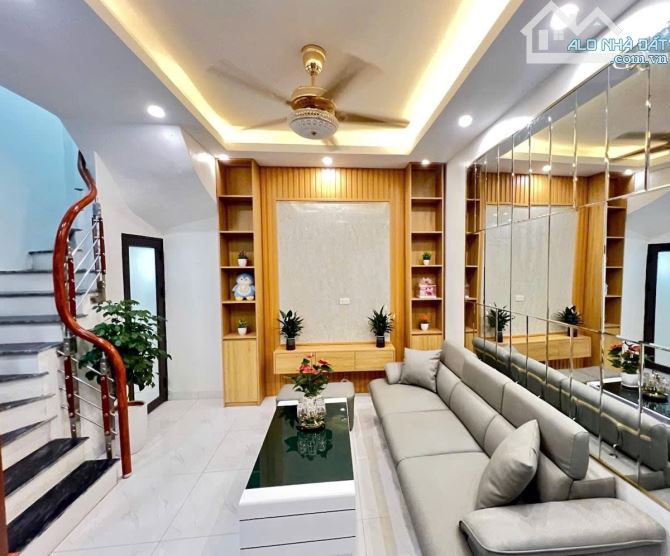 MẶT NGÕ QUỲNH-OTO NGỦ TRONG NHÀ-5 TẦNG THANG MÁY MỚI TINH-45M-MT 4.2M-CHỈ 13.5 TỈ - 2