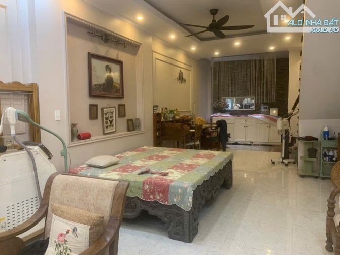 Bán nhà 38m², 6 tầng thang máy, full nội thất, ô tô đỗ cổng - 2
